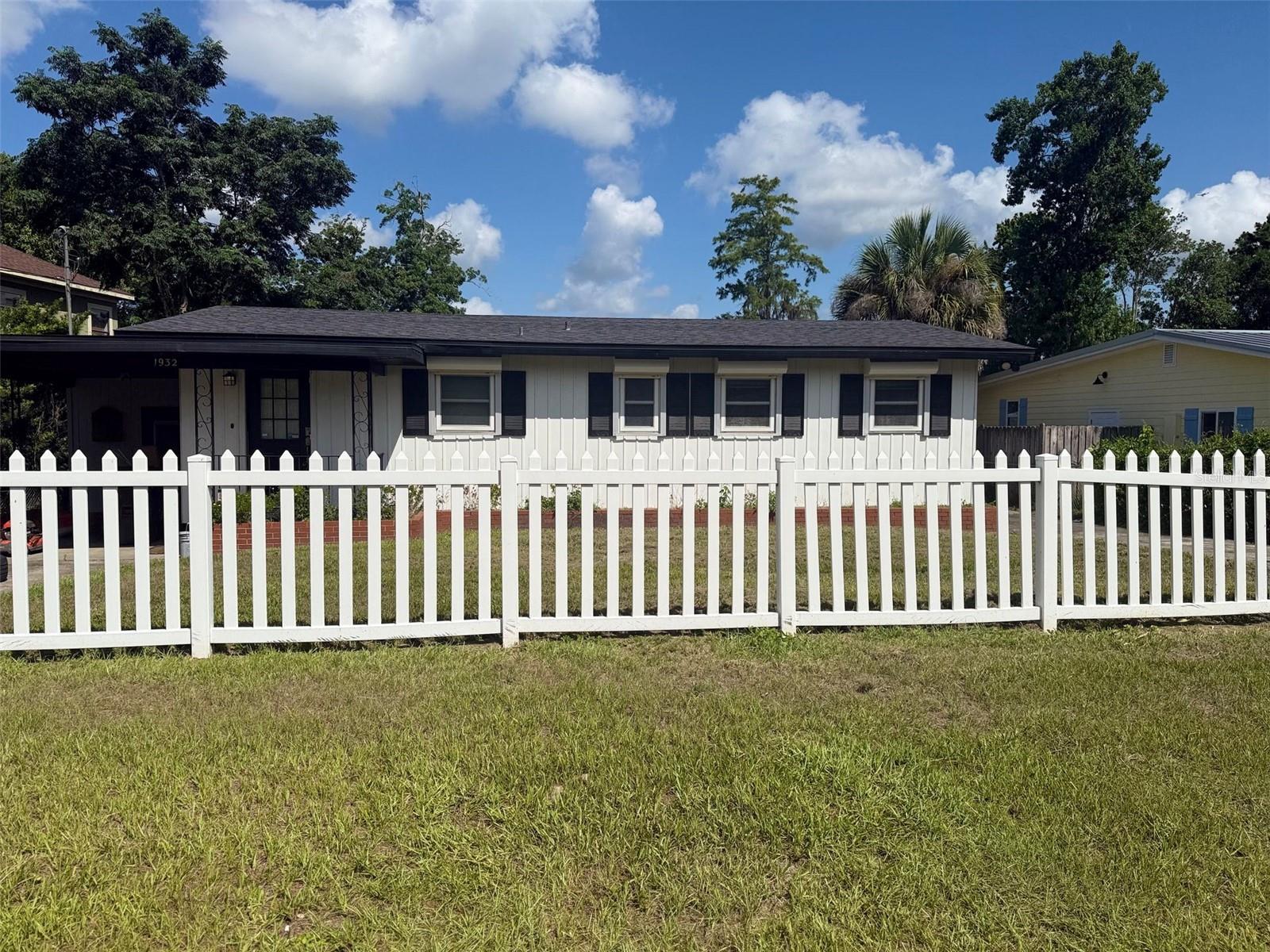 Photo of 1932 CRESCENT BOULEVARD ORLANDO FL 32817