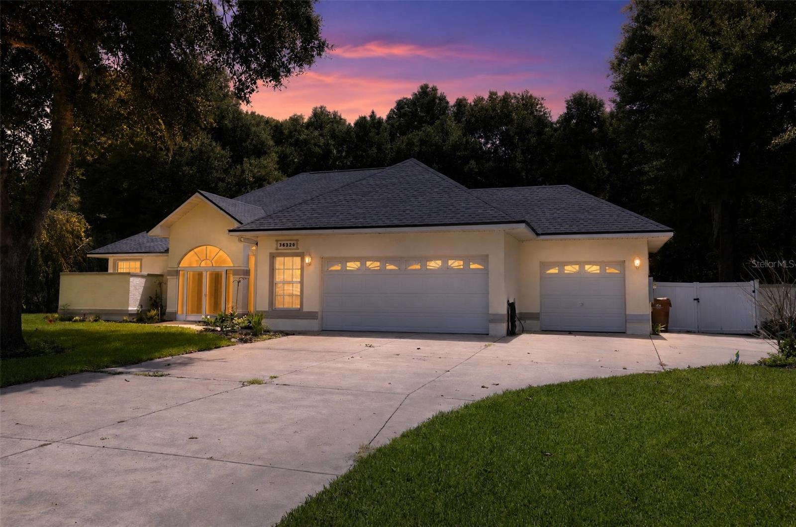 Photo of 36320 PINEY RIDGE BOULEVARD FRUITLAND PARK FL 34731