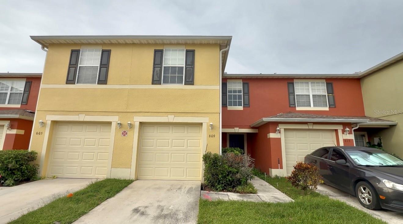 Photo of 609 CRESTING OAK CIRCLE #98 ORLANDO FL 32824