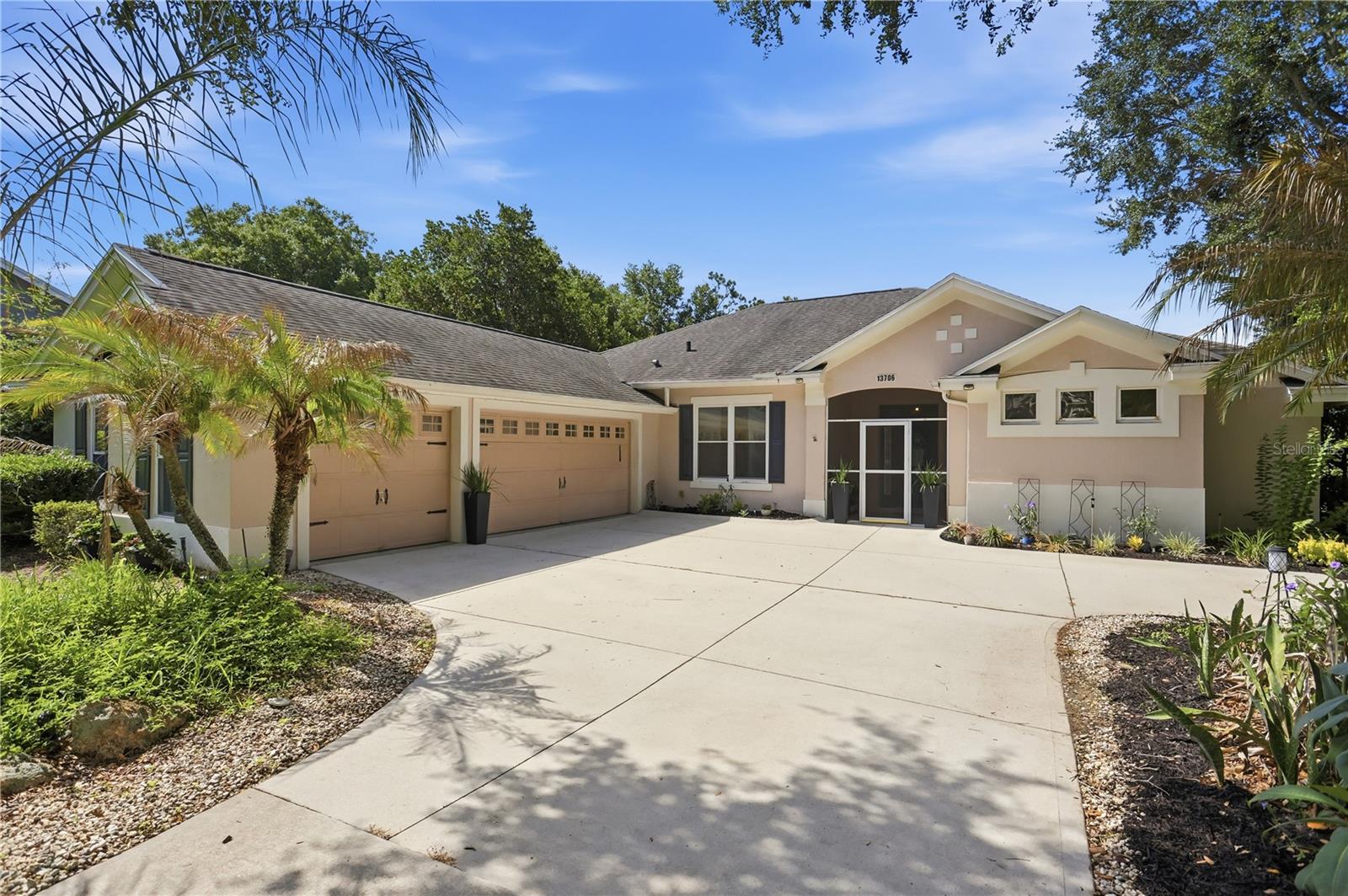 Photo of 13706 VIA ROMA CIRCLE CLERMONT FL 34711