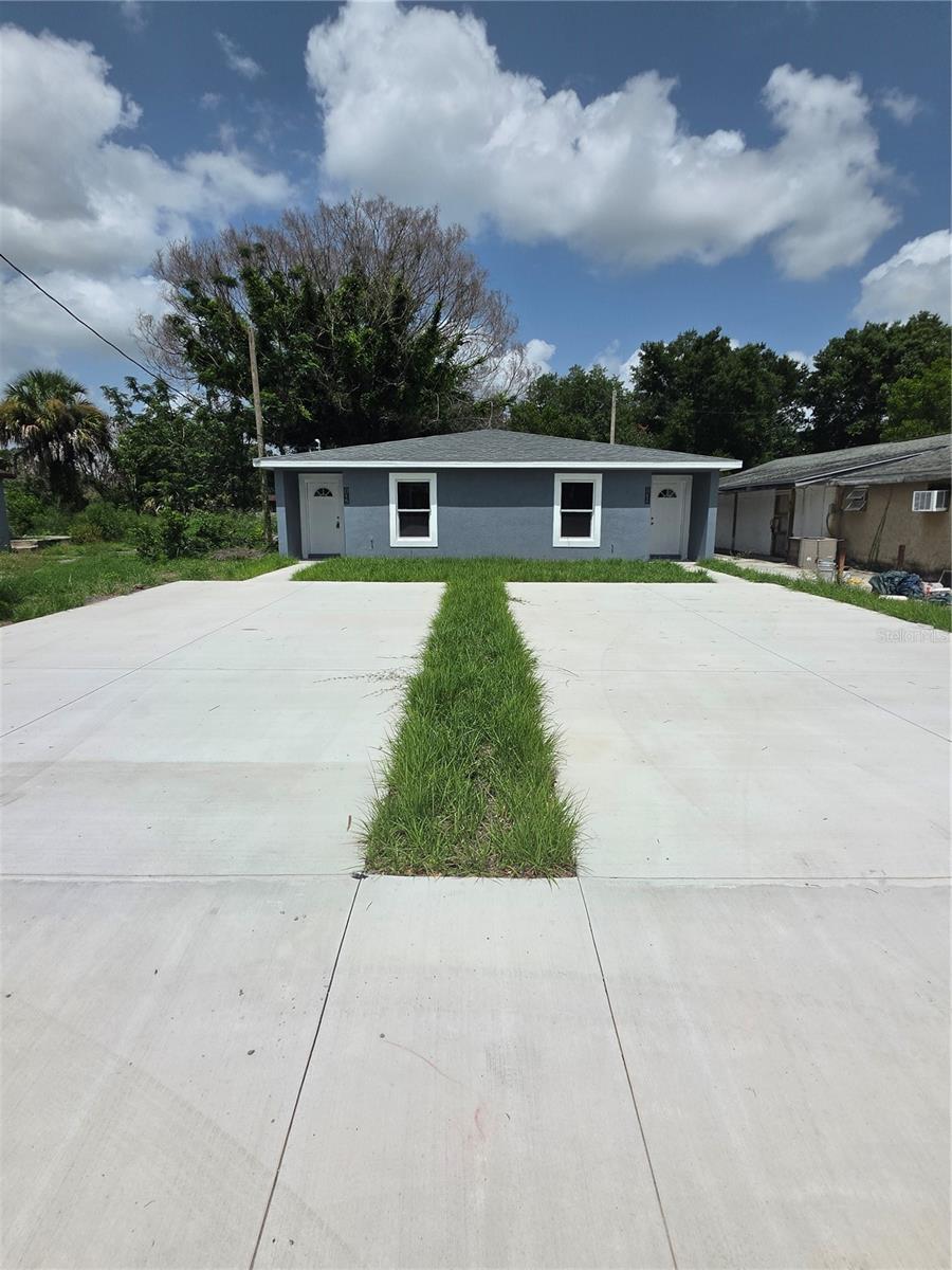 Photo of 139 B STREET LAKE WALES FL 33853