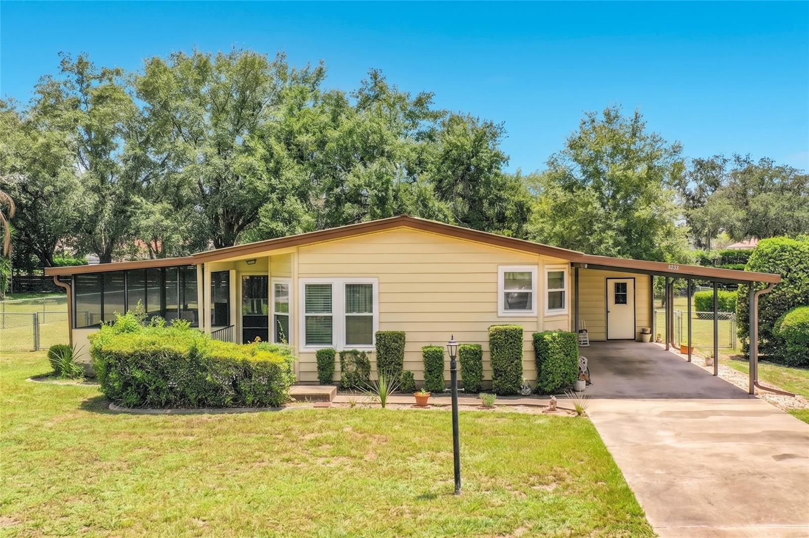 Photo of 8233 COUNTY ROAD 109B LADY LAKE FL 32159