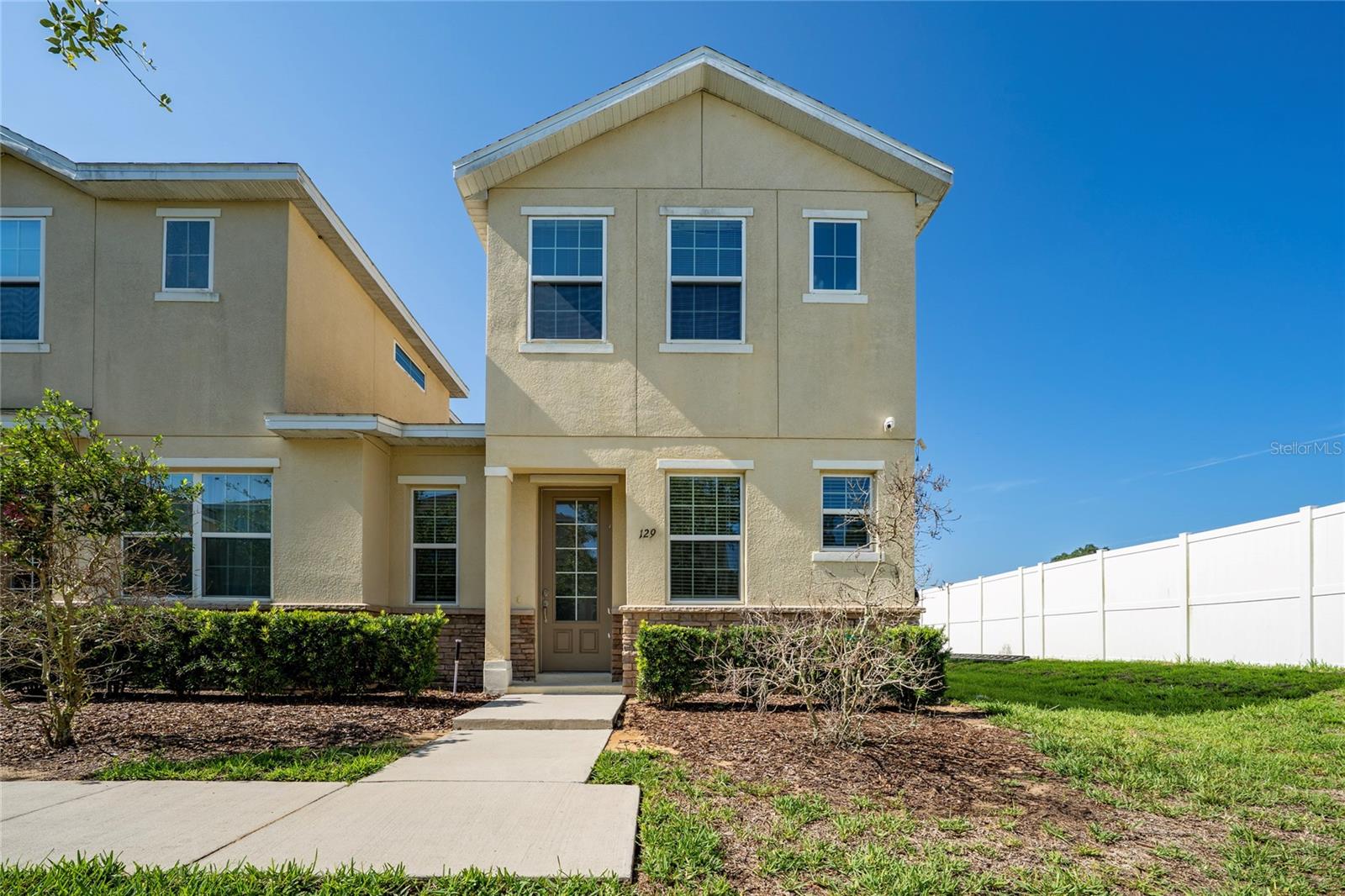Photo of 129 HOLLY VILLAGE DRIVE DAVENPORT FL 33837