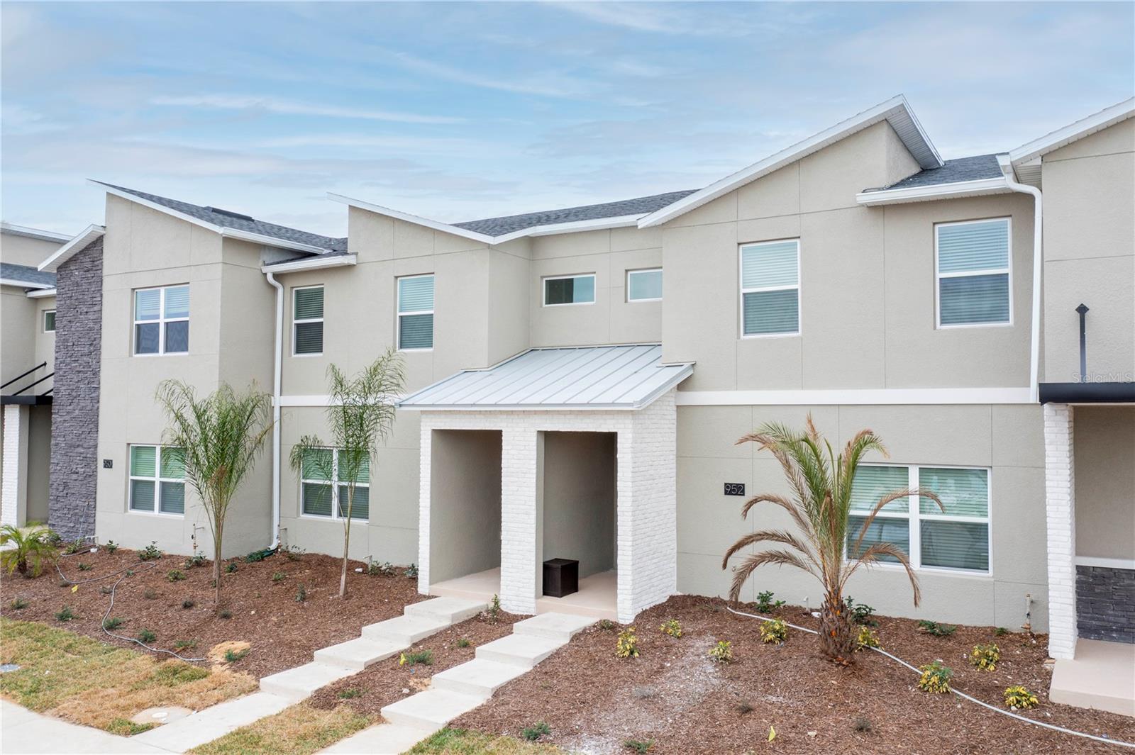 Photo of 952 LEADER STREET DAVENPORT FL 33896