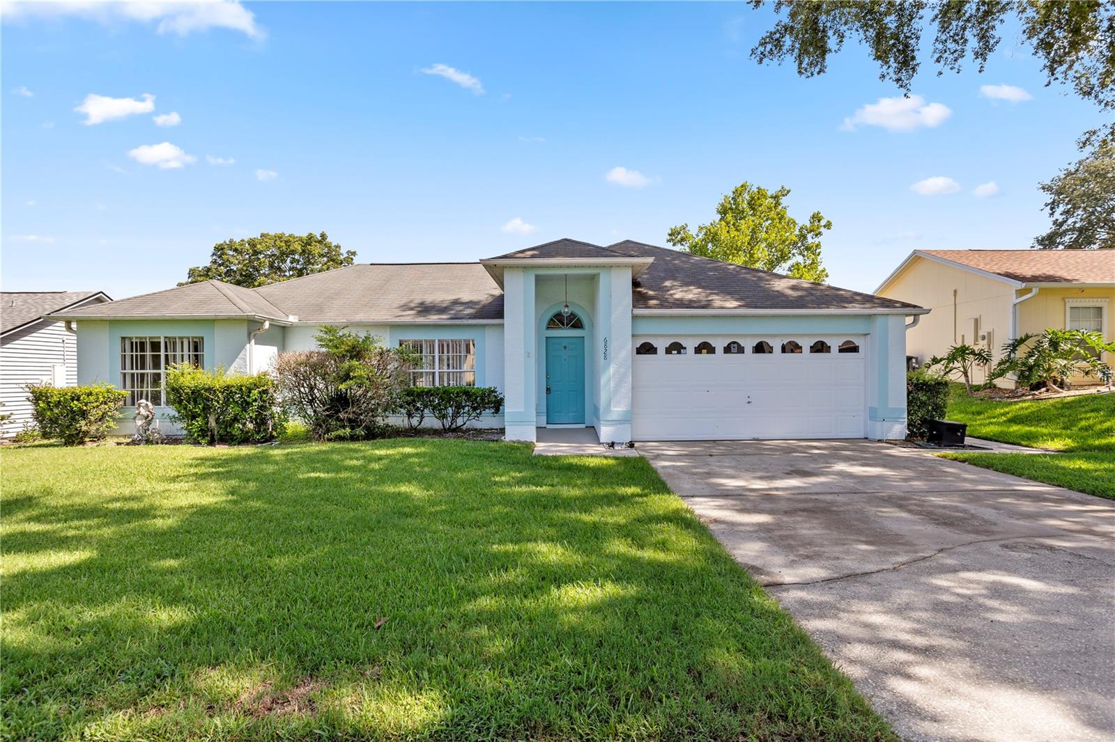 Photo of 6828 WOODGRAIN COURT OCOEE FL 34761