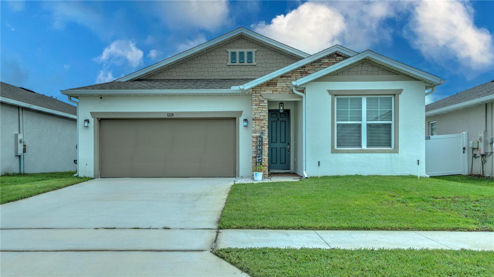 Photo of 1228 MATTIE POINTE BOULEVARD AUBURNDALE FL 33823