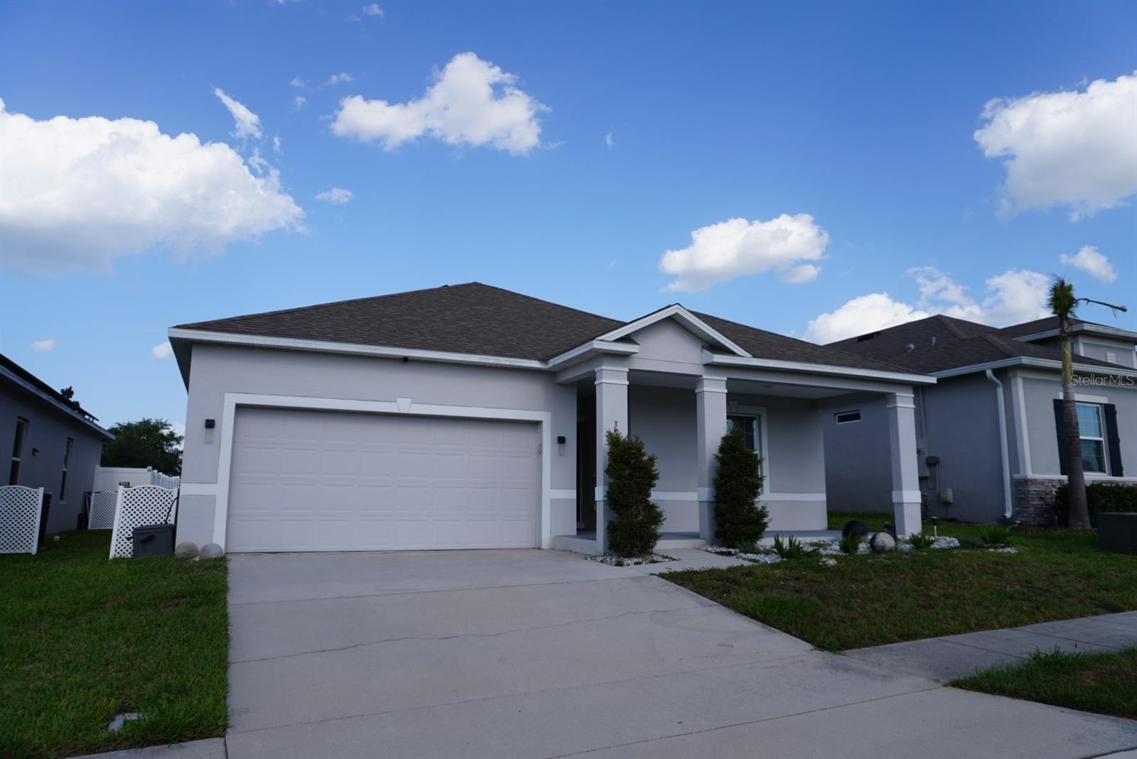 Photo of 387 PINECREST LOOP DAVENPORT FL 33837