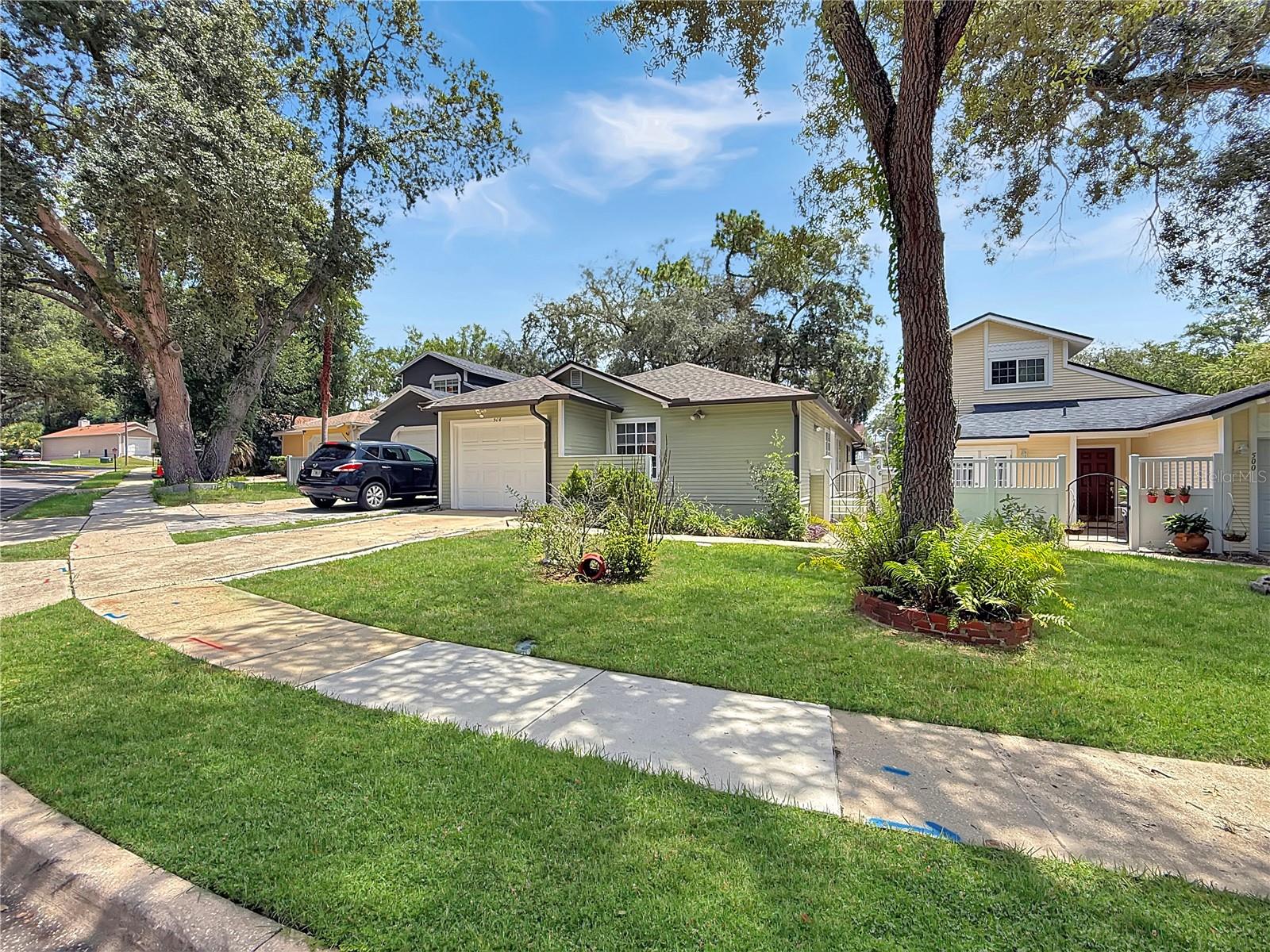 Photo of 506 HARVARD PLACE APOPKA FL 32703