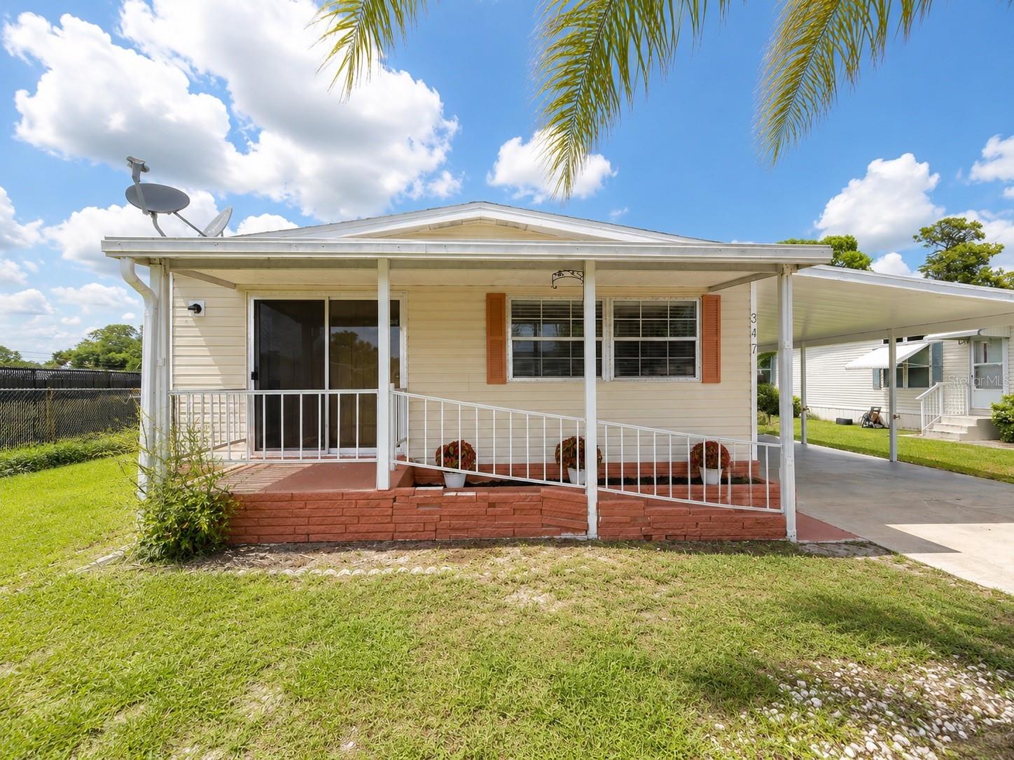 Photo of 347 CANAL COURT LAKE WALES FL 33859
