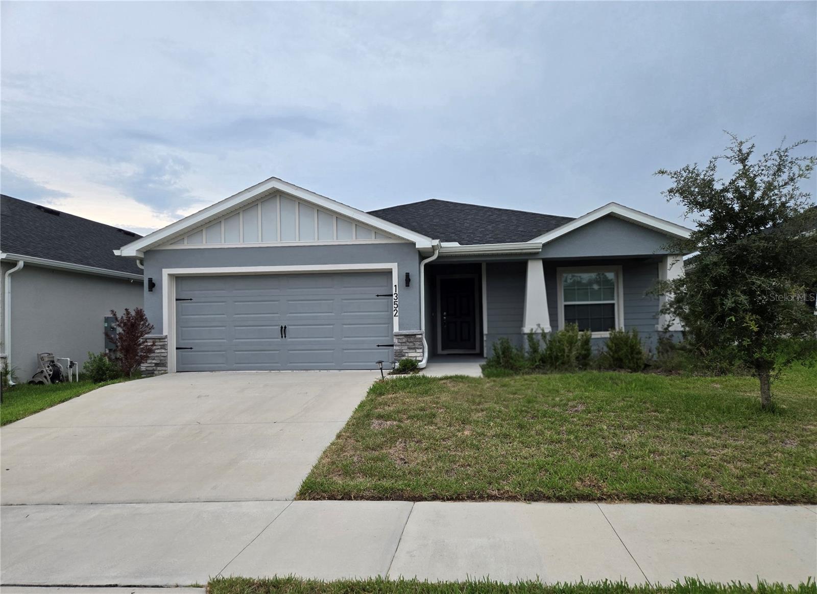 Photo of 1352 MOUNTAIN FLOWER LANE DAVENPORT FL 33837