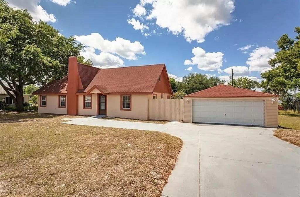 Photo of 875 S LAKE SHORE WAY LAKE ALFRED FL 33850