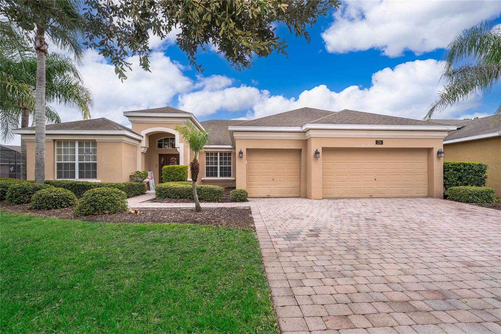 Photo of 124 YELLOW SNAPDRAGON DRIVE DAVENPORT FL 33837