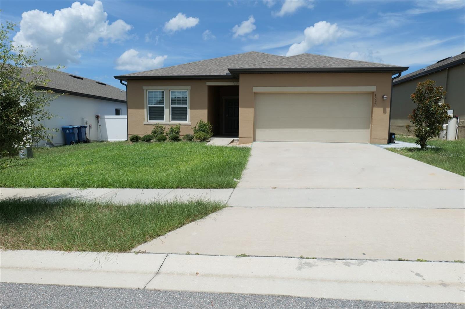 Photo of 1027 AERIDES WAY DAVENPORT FL 33837