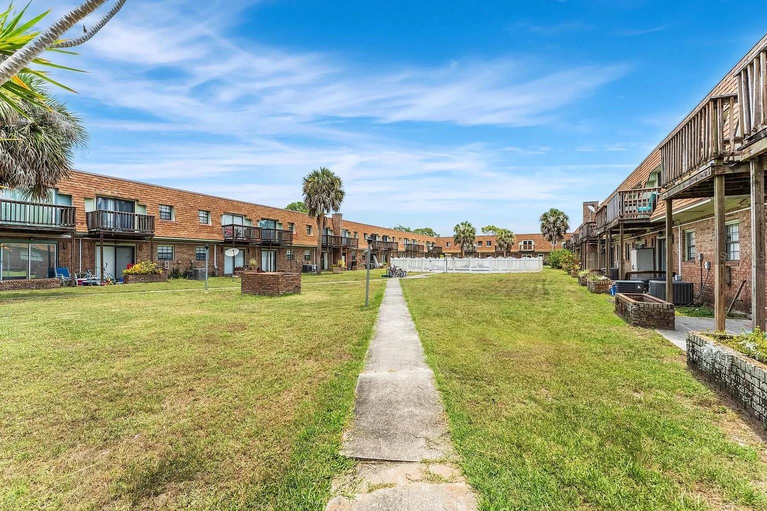 Photo of 1300 ARLINGTON LANE #114 PALM BAY FL 32905