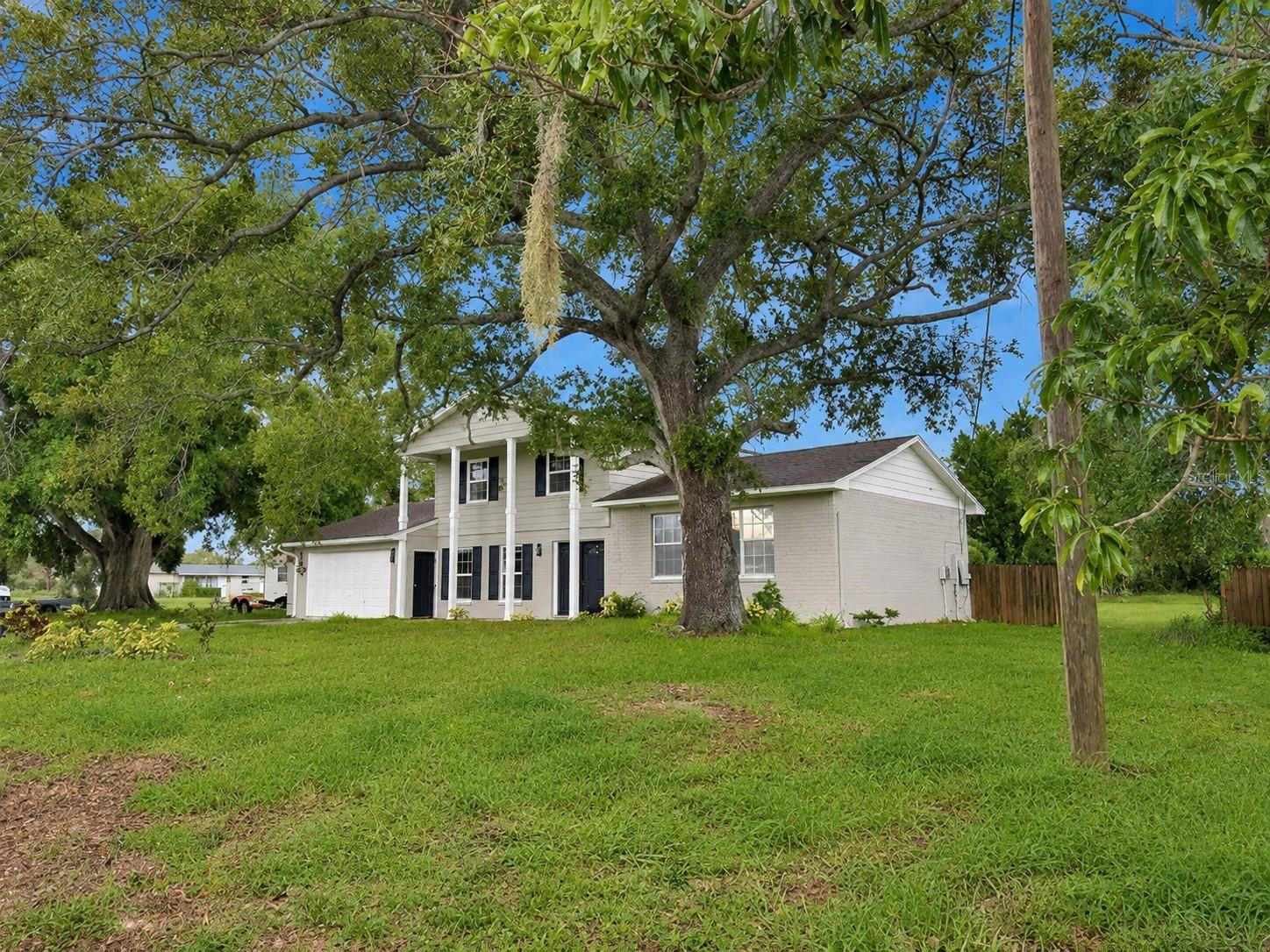 Photo of 118 2ND STREET RUSKIN FL 33570
