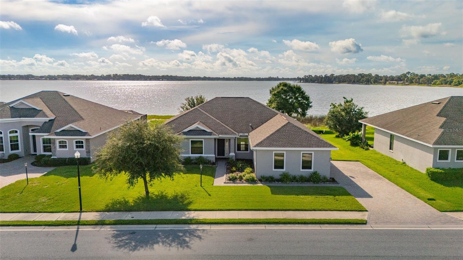 Photo of 473 LAKE VIEW WAY AUBURNDALE FL 33823