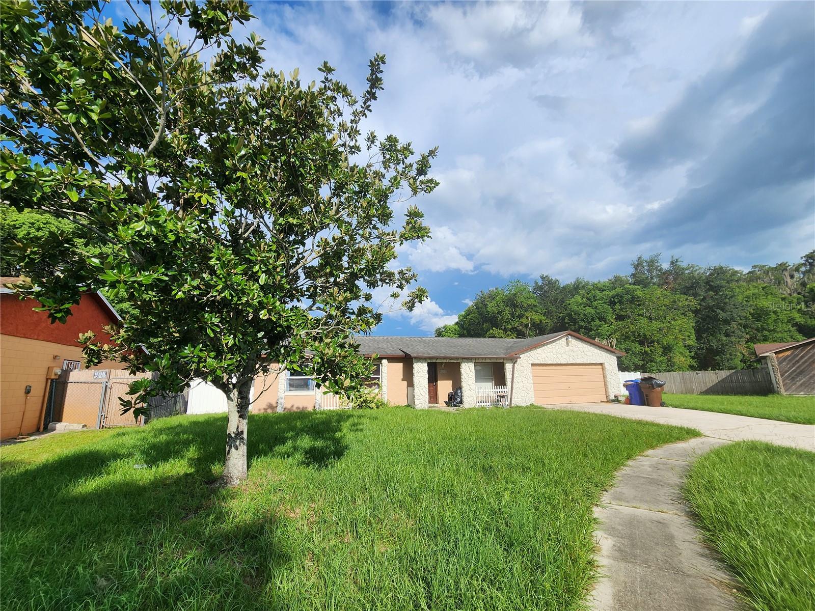 Photo of 2457 LYNX COURT KISSIMMEE FL 34744