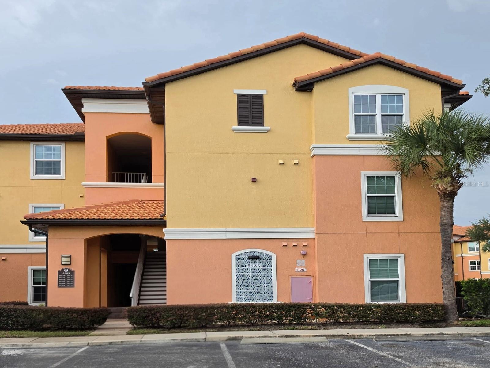 Photo of 5483 VINELAND ROAD #10209 ORLANDO FL 32811