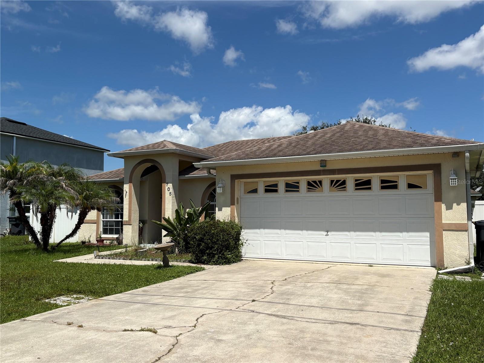 Photo of 705 ROBIN COURT POINCIANA FL 34759