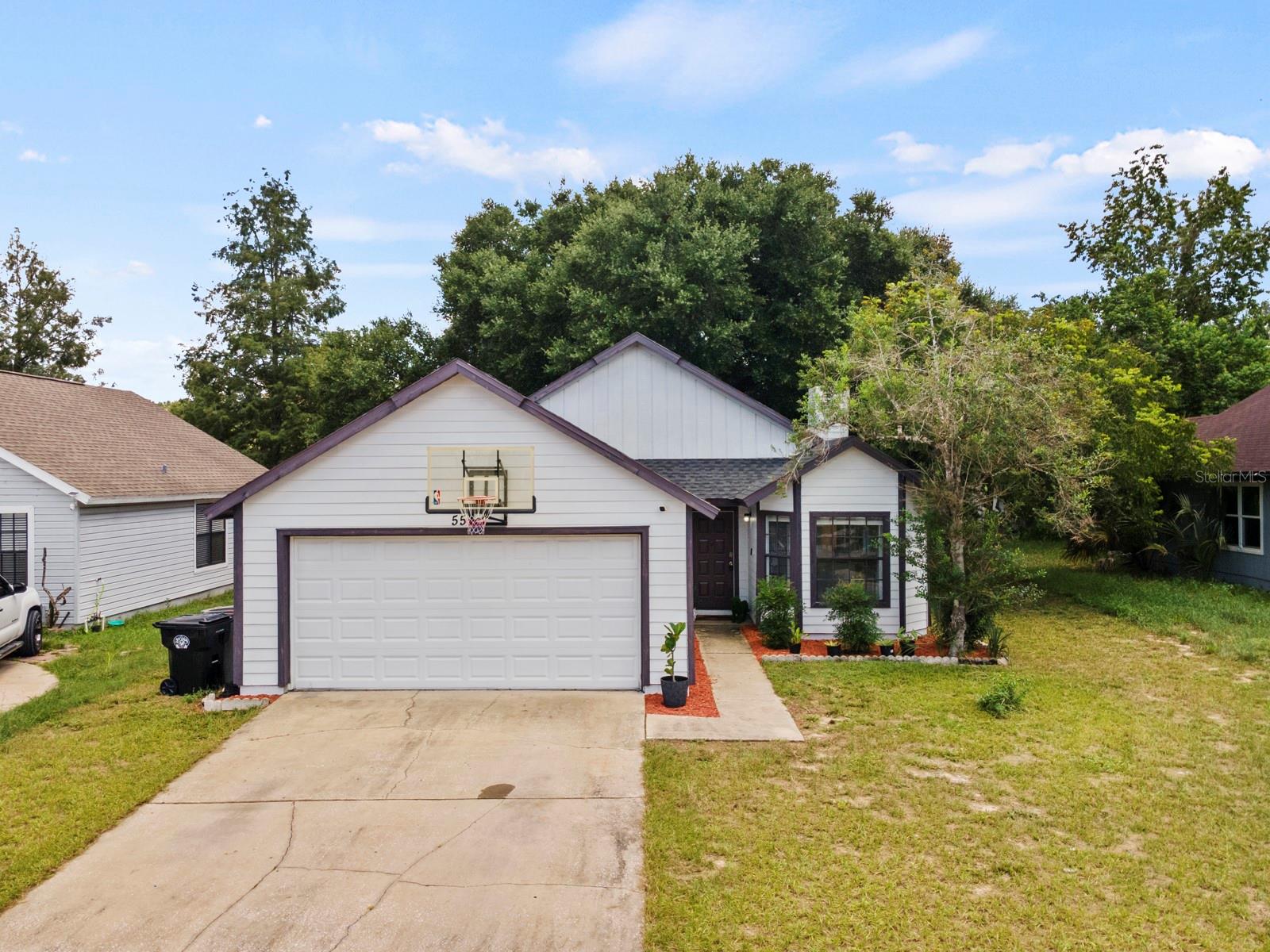 Photo of 555 SWALLOW COURT APOPKA FL 32712