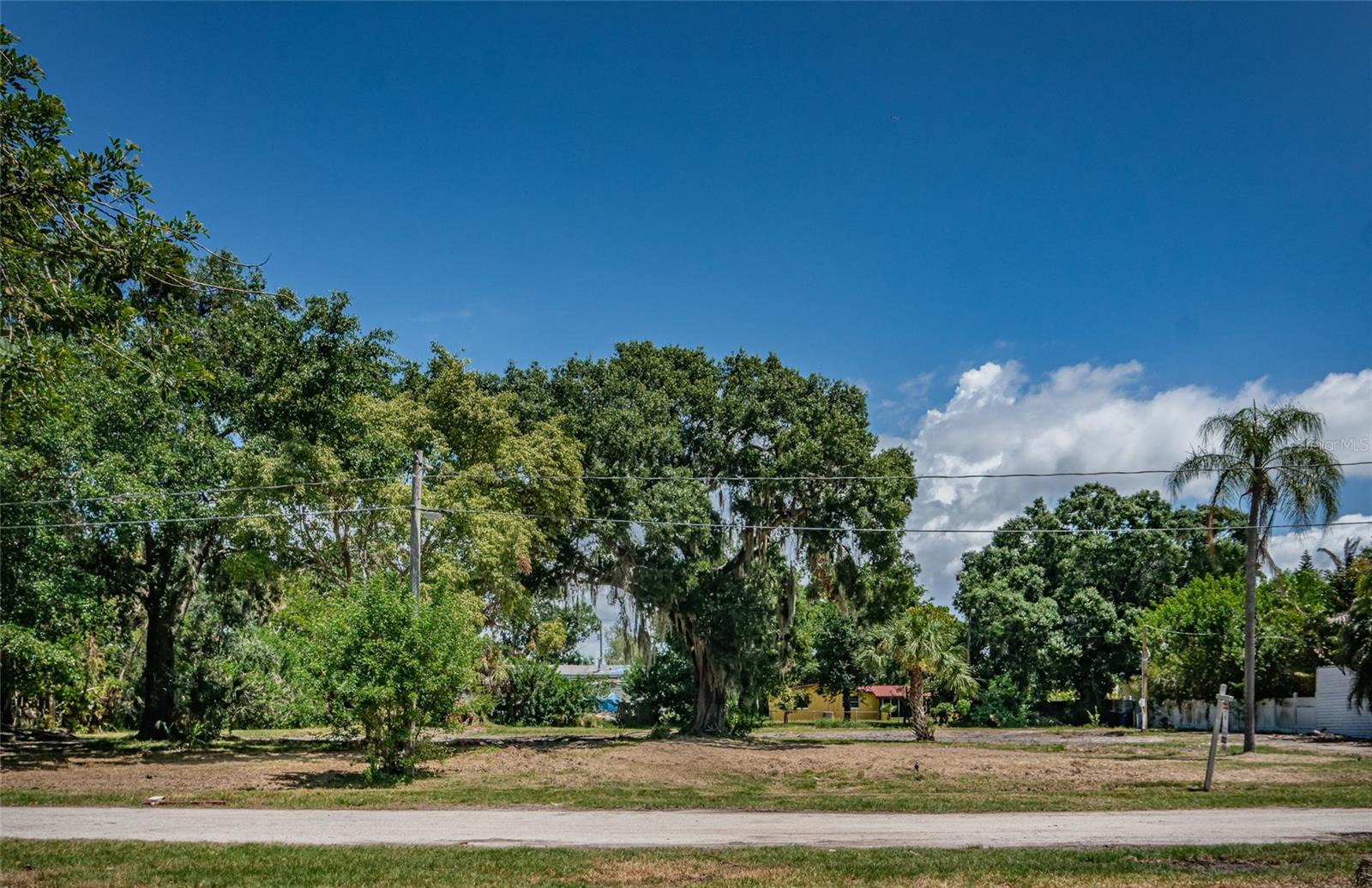 Photo of 817 2ND AVENUE RUSKIN FL 33570