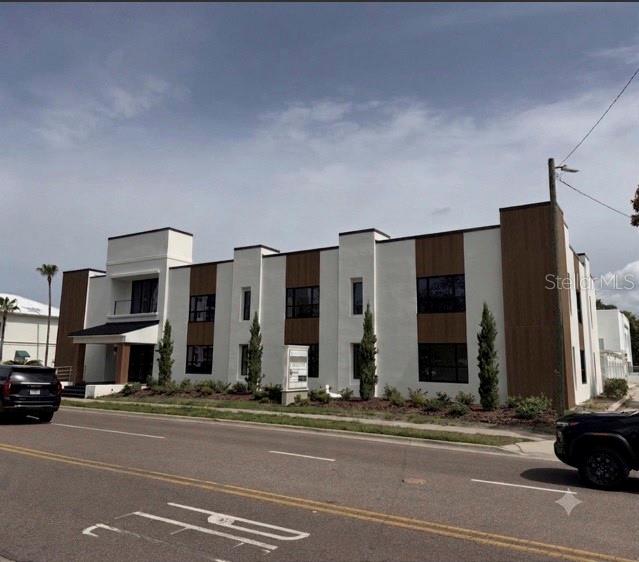 Photo of 2111 W SWANN AVENUE TAMPA FL 33606