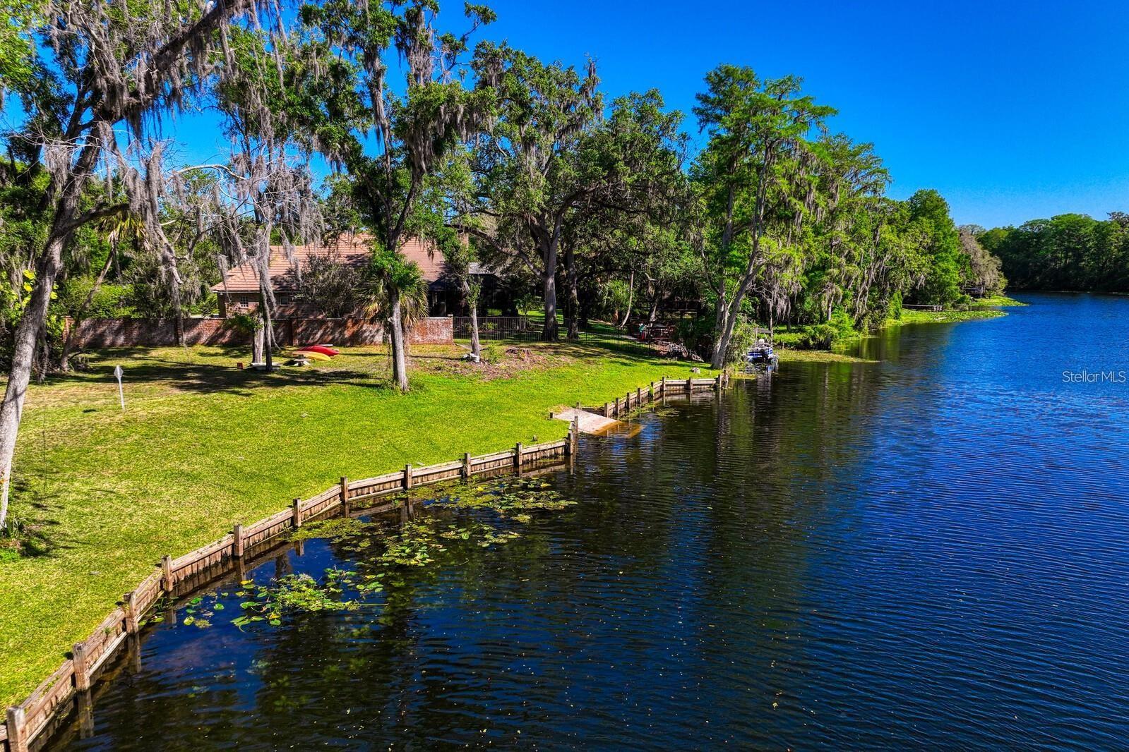 Photo of 7810 TERRACE OAKS COURT TEMPLE TERRACE FL 33617