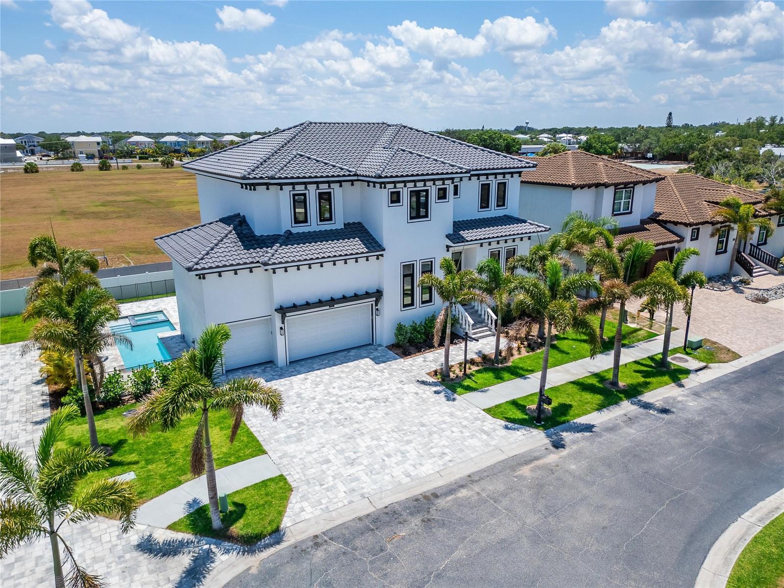 Photo of 517 TREVISO DRIVE APOLLO BEACH FL 33572