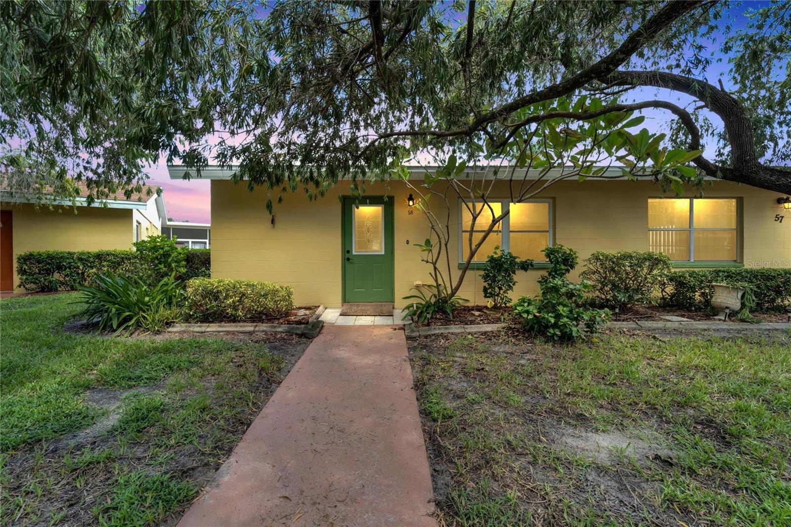 Photo of 401 DORCHESTER PLACE #58 SUN CITY CENTER FL 33573
