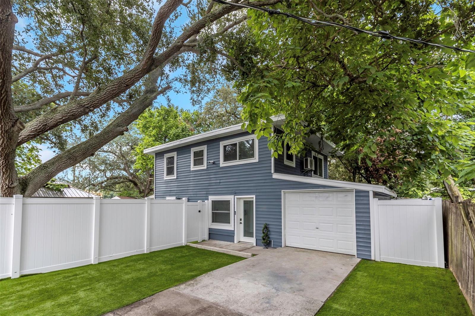 Photo of 733 1/2 NEW JERSEY STREET CLEARWATER FL 33756
