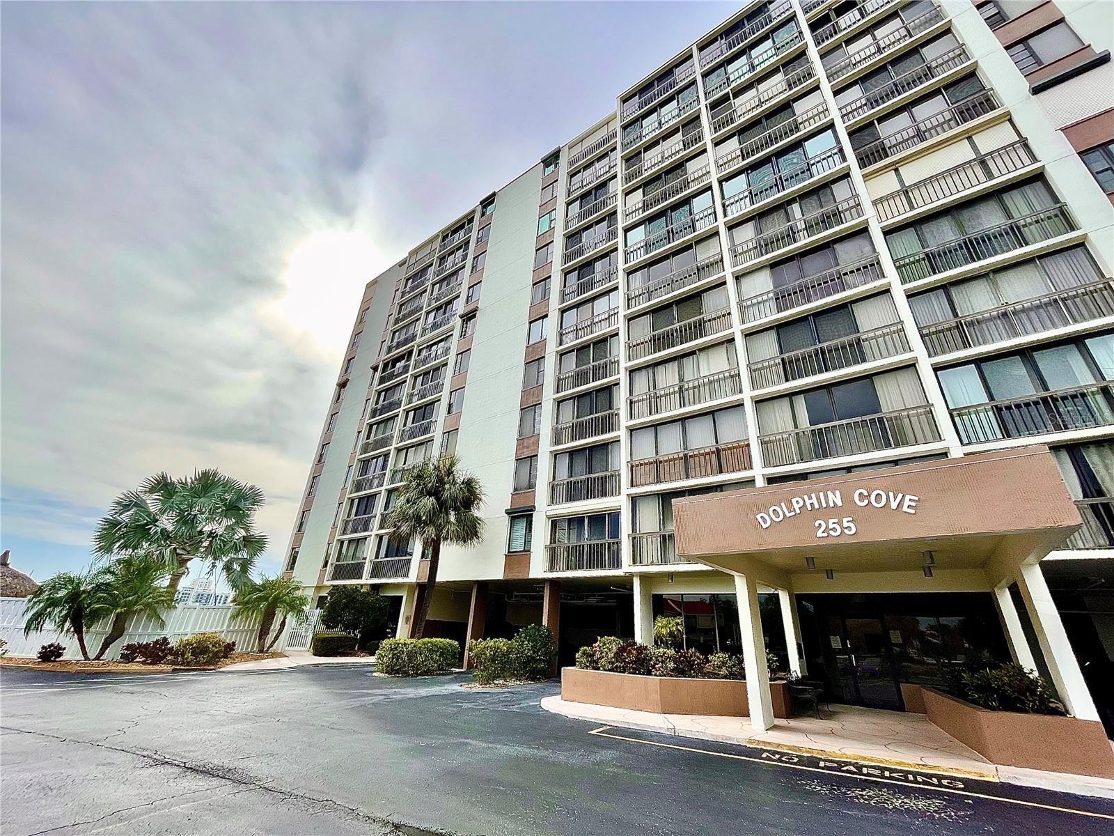 Photo of 255 DOLPHIN POINT #809 CLEARWATER FL 33767