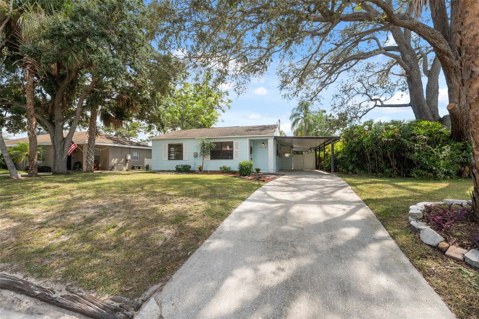 Photo of 3918 W FIG STREET TAMPA FL 33609
