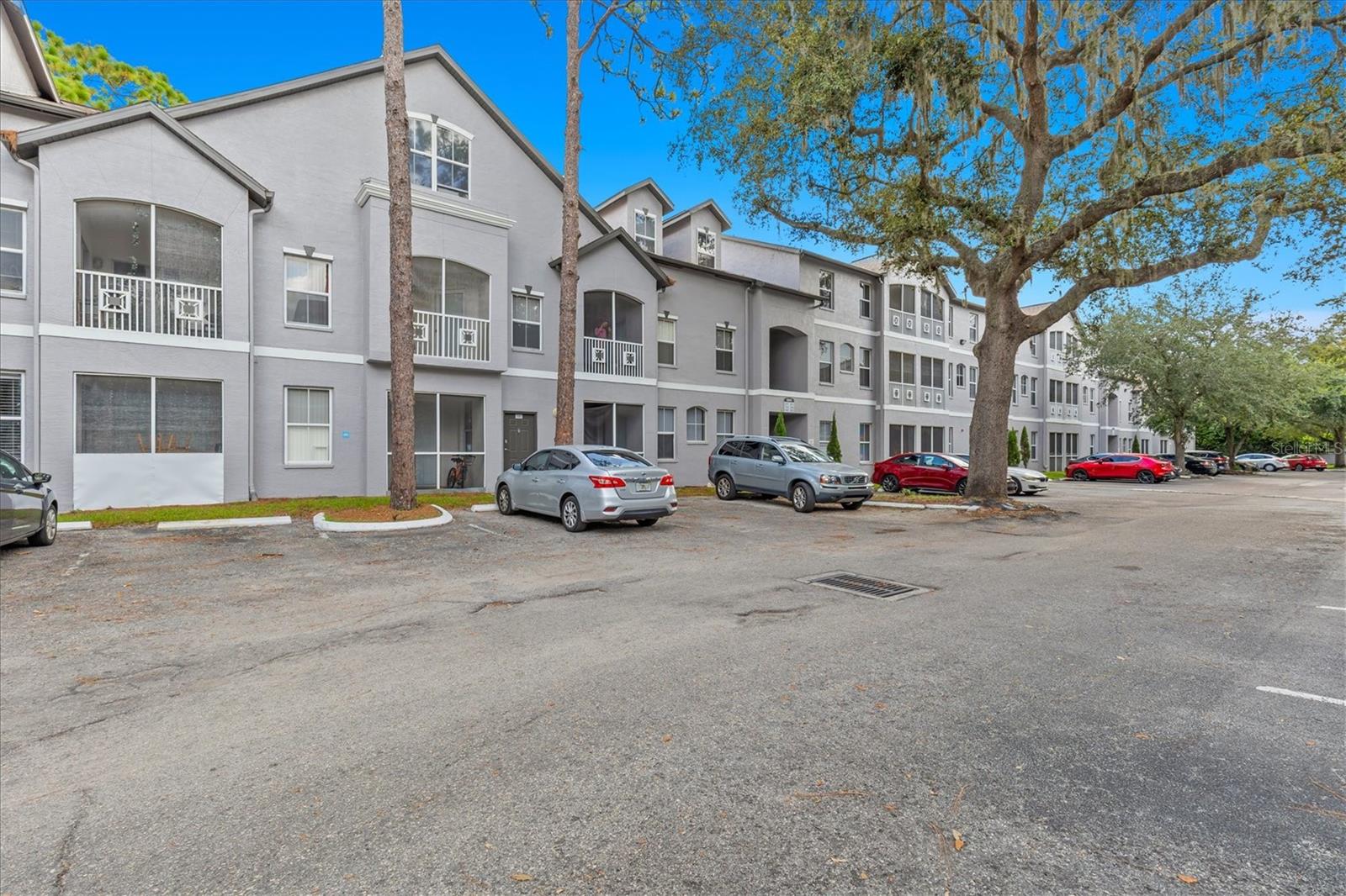 Photo of 5041 SUNRIDGE PALMS DRIVE #103 TAMPA FL 33617