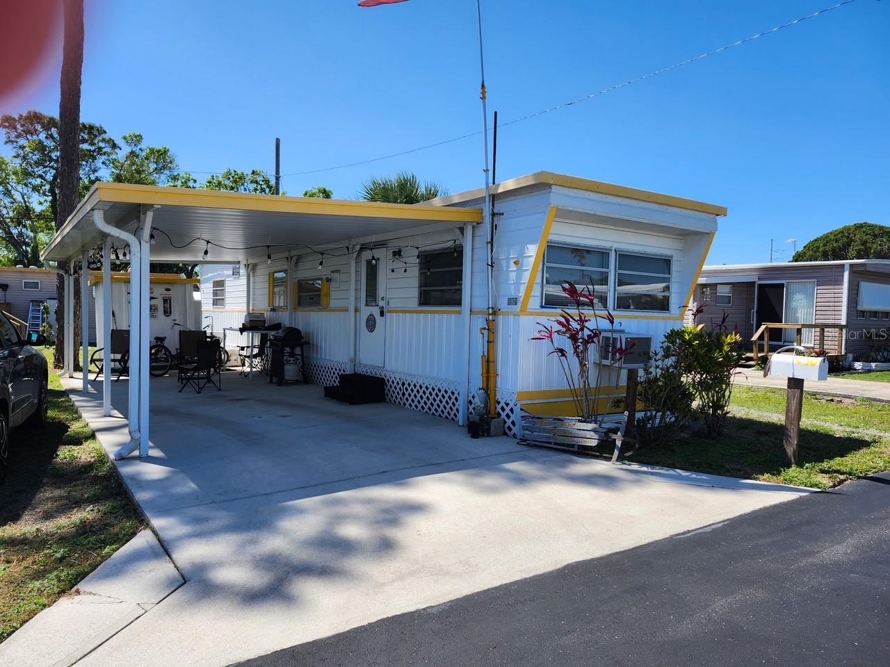 Photo of 12674 SEMINOLE BOULEVARD #C30 LARGO FL 33778