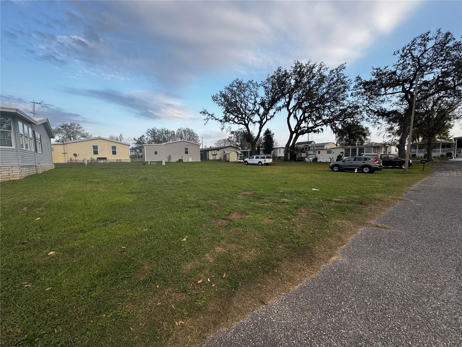 Photo of 10024 WELLINGTON AVENUE DADE CITY FL 33525
