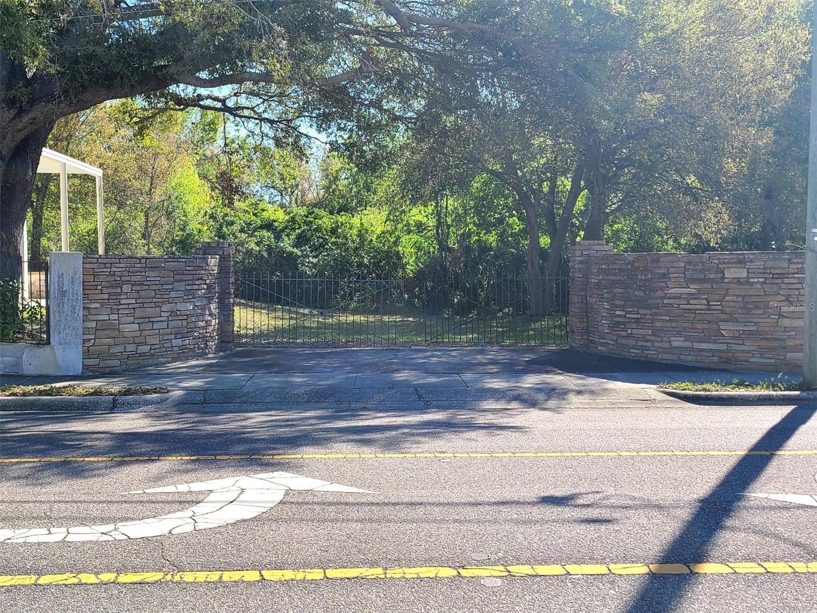 Photo of 3541 N BOULEVARD TAMPA FL 33603
