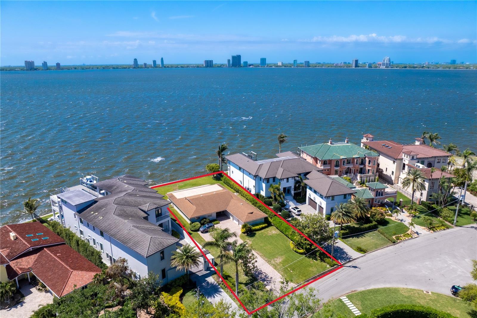 Photo of 80 MARTINIQUE AVENUE TAMPA FL 33606
