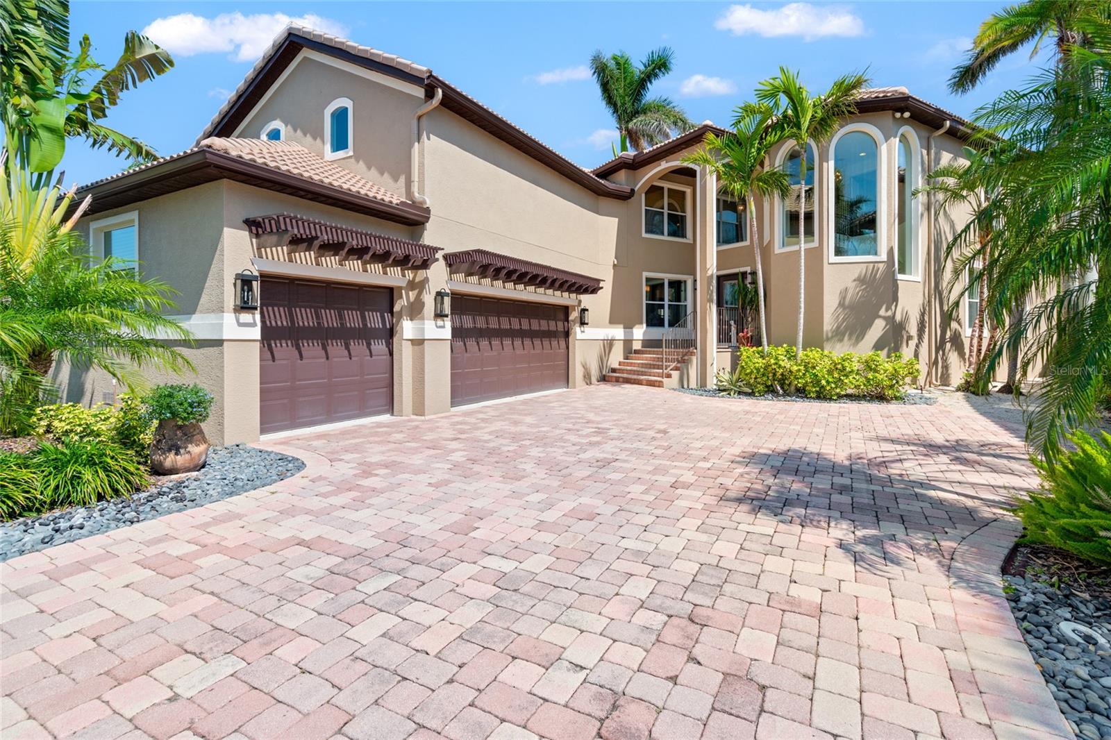 Photo of 6315 MARBELLA BOULEVARD APOLLO BEACH FL 33572