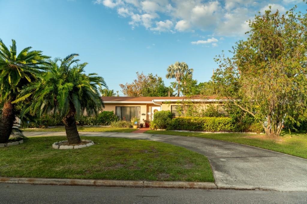 Photo of 631 LUZON AVENUE TAMPA FL 33606