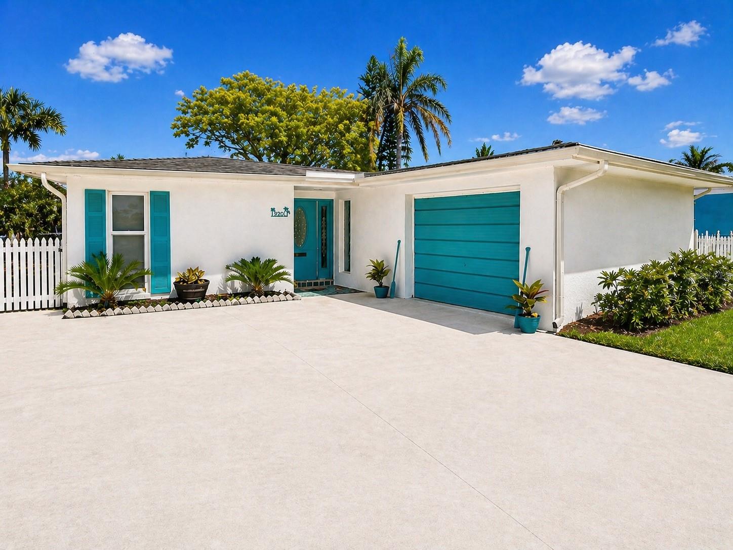 Photo of 4920 PELICAN DRIVE NEW PORT RICHEY FL 34652