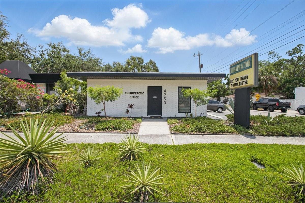 Photo of 4250 W BAY TO BAY BOULEVARD TAMPA FL 33629