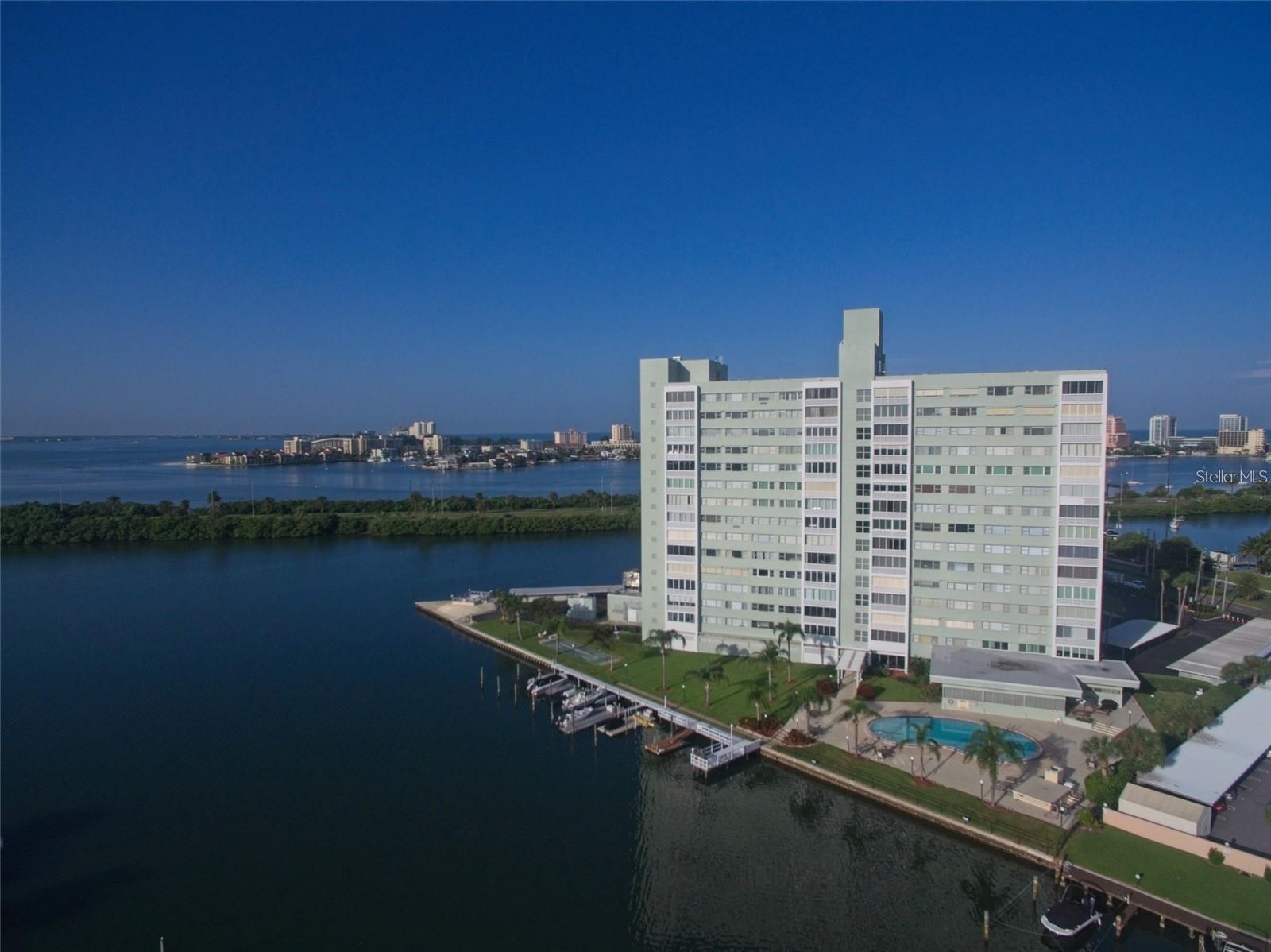 Photo of 31 ISLAND WAY #1403 CLEARWATER BEACH FL 33767
