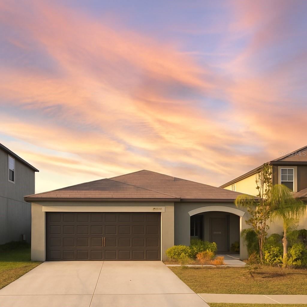 Photo of 16725 DELIA STREET WIMAUMA FL 33598