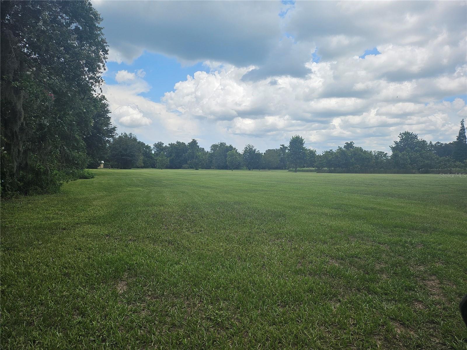 Photo of 2452 WELCOME ROAD LITHIA FL 33547
