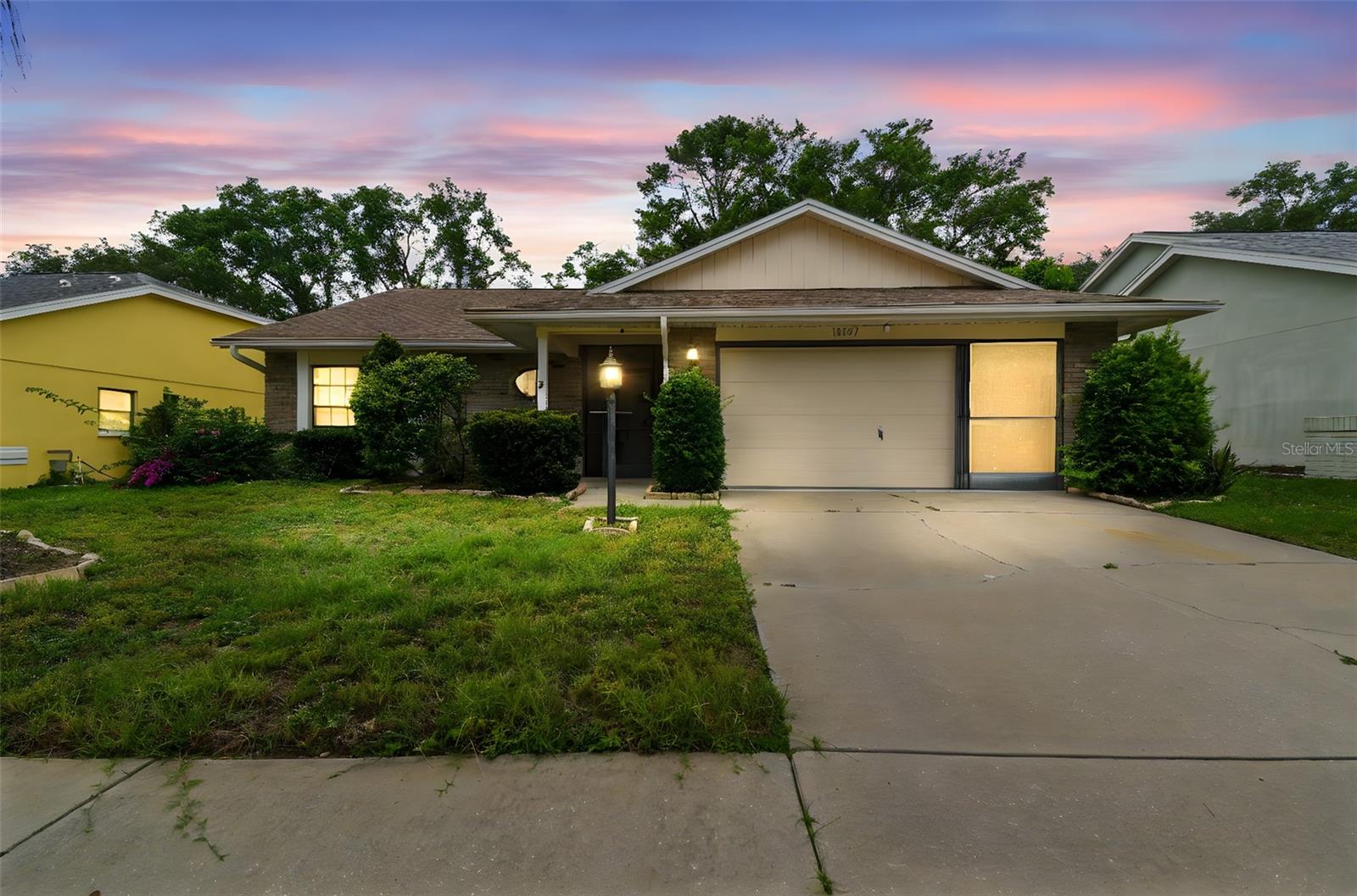 Photo of 13127 TOPFLITE COURT HUDSON FL 34669
