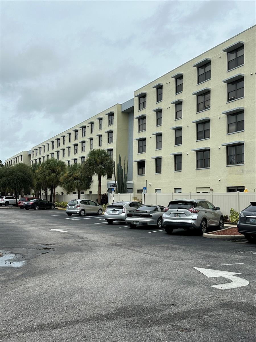 Photo of 701 S MADISON AVENUE #410 CLEARWATER FL 33756