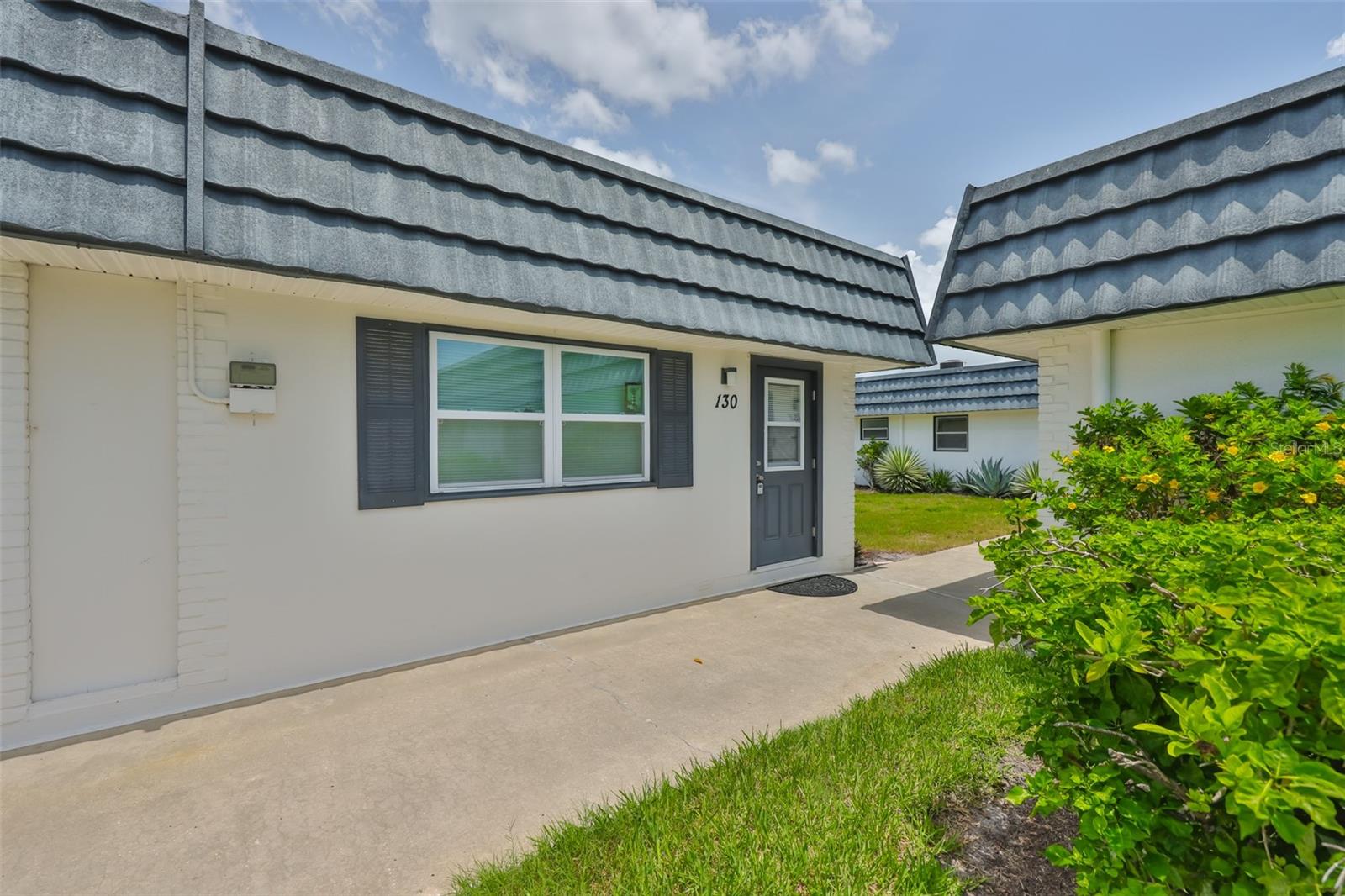 Photo of 301 KINGS BOULEVARD #130 SUN CITY CENTER FL 33573