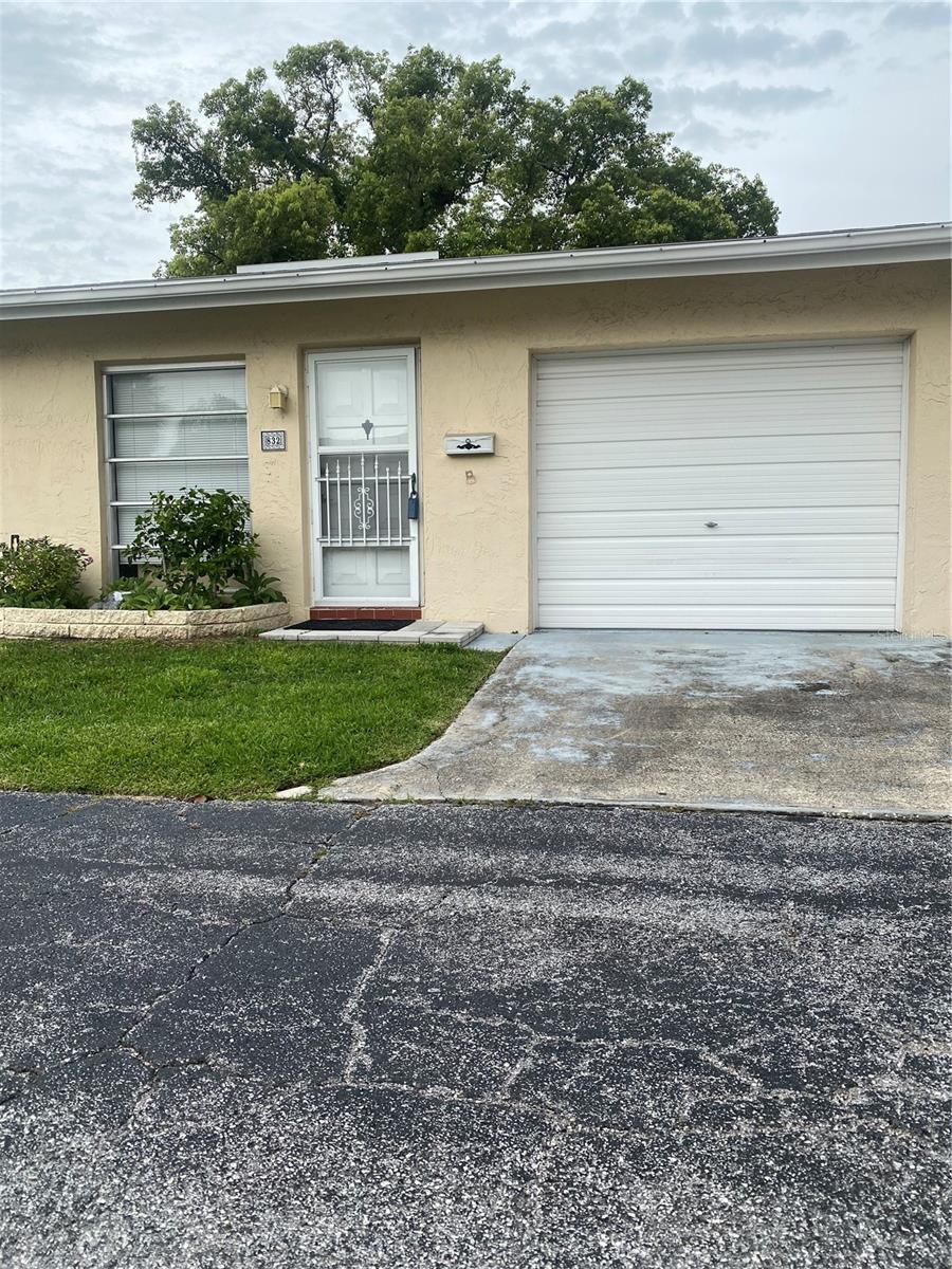Photo of 832 CAMBRIDGE COURT DUNEDIN FL 34698
