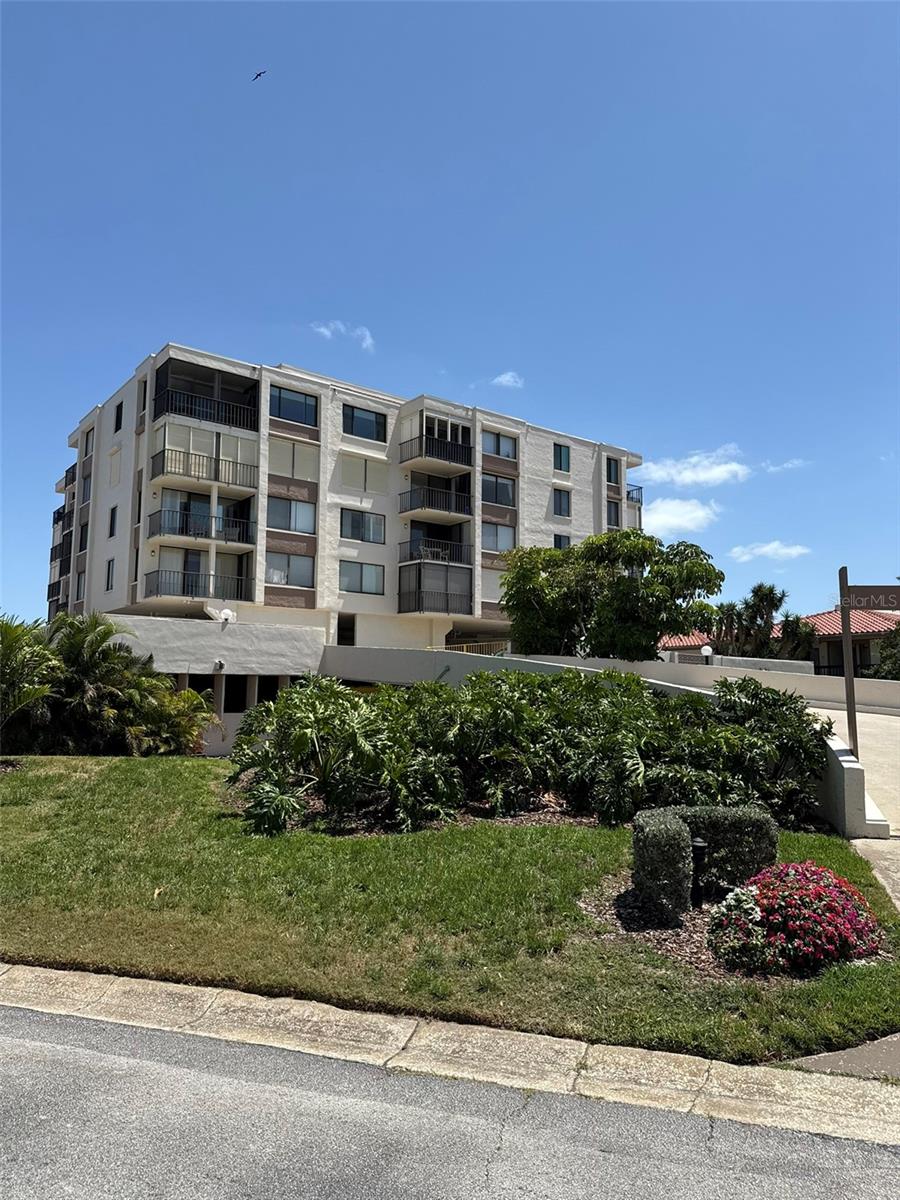 Photo of 6218 PALMA DEL MAR #303 ST PETERSBURG FL 33715
