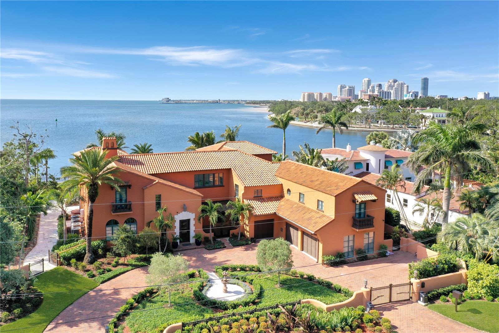 Photo of 501 BRIGHTWATERS BOULEVARD ST PETERSBURG FL 33704